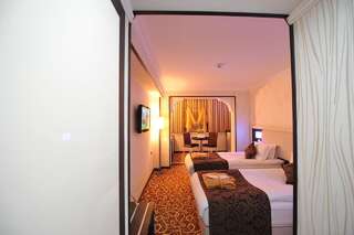 Отель Tebriz Hotel Nakhchivan Нахичевань Стандартный двухместный номер с 1 кроватью или 2 отдельными кроватями-1